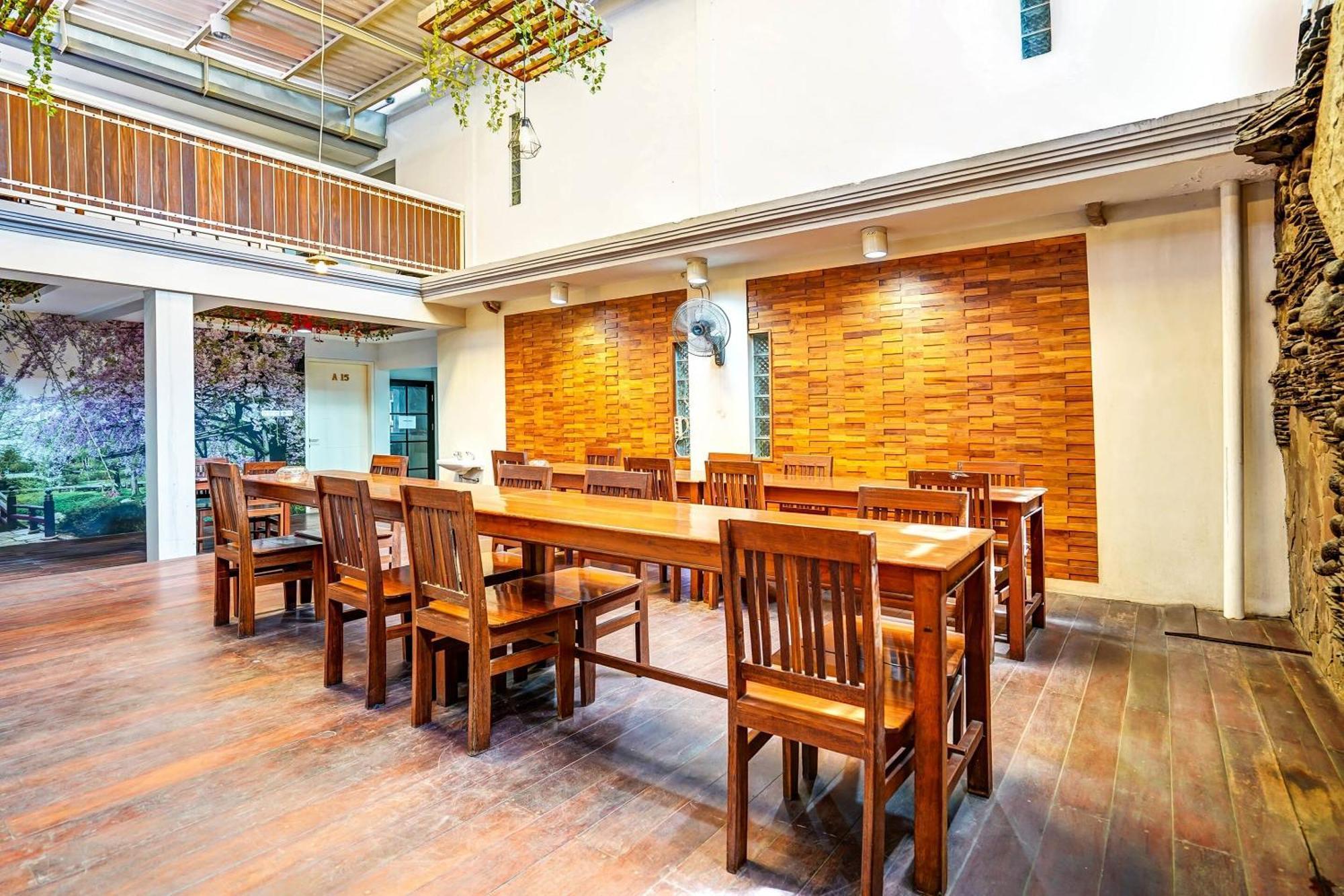 Capital O 90888 Bintang Diponggo Residence สุราบายา ภายนอก รูปภาพ